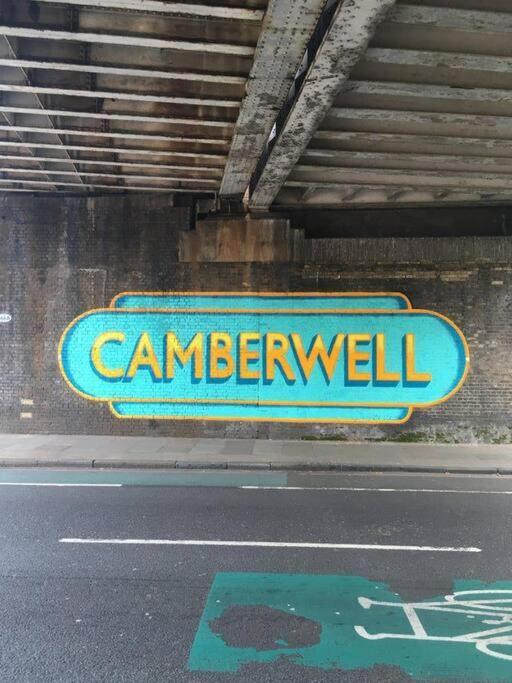 2 Bedroom Flat In Camberwell Green - Central Location With Excellent Connections To Tourist Attractions And Main London Airports Londres Exterior foto