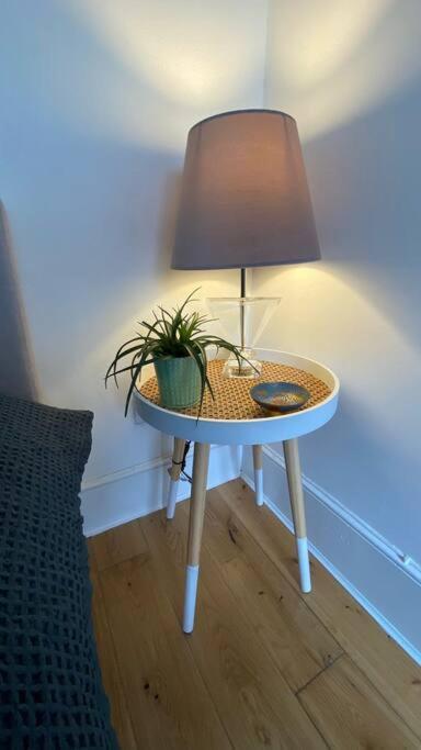 2 Bedroom Flat In Camberwell Green - Central Location With Excellent Connections To Tourist Attractions And Main London Airports Londres Exterior foto
