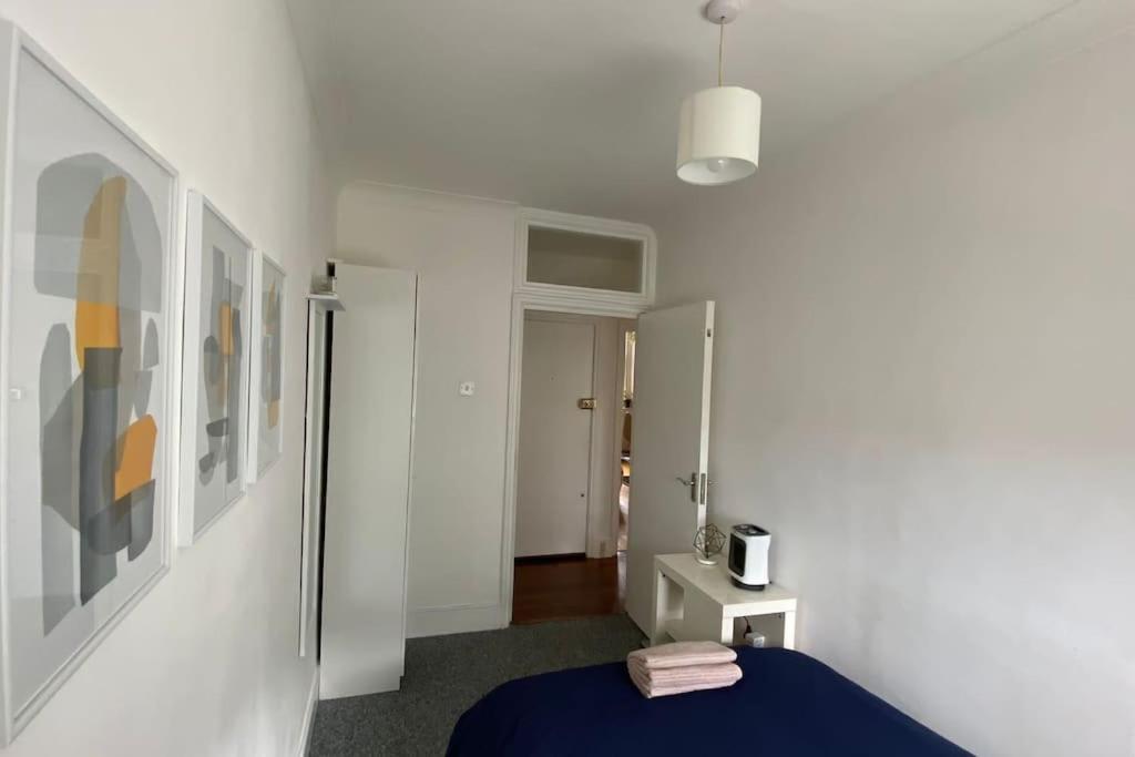 2 Bedroom Flat In Camberwell Green - Central Location With Excellent Connections To Tourist Attractions And Main London Airports Londres Exterior foto